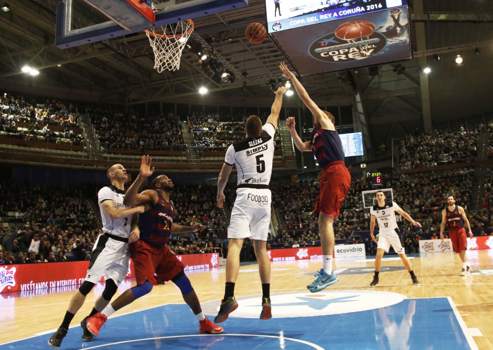 El Bilbao Basket da la sorpresa y elimina al Barcelona